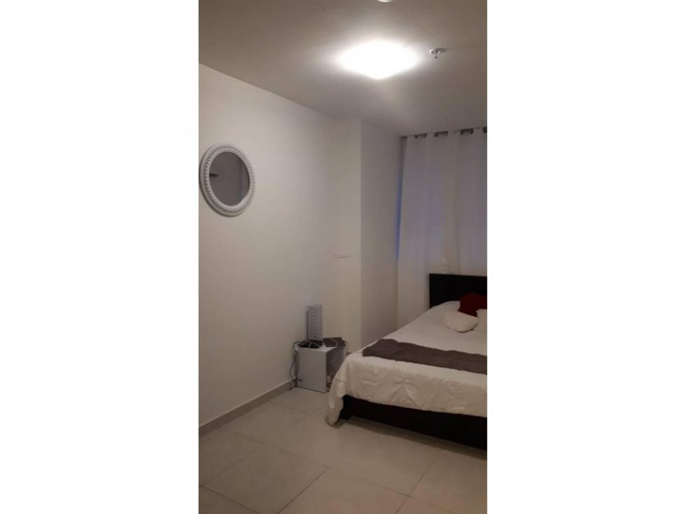Alquilo apto bay view amoblado Av balboa $ 850 — foto 2