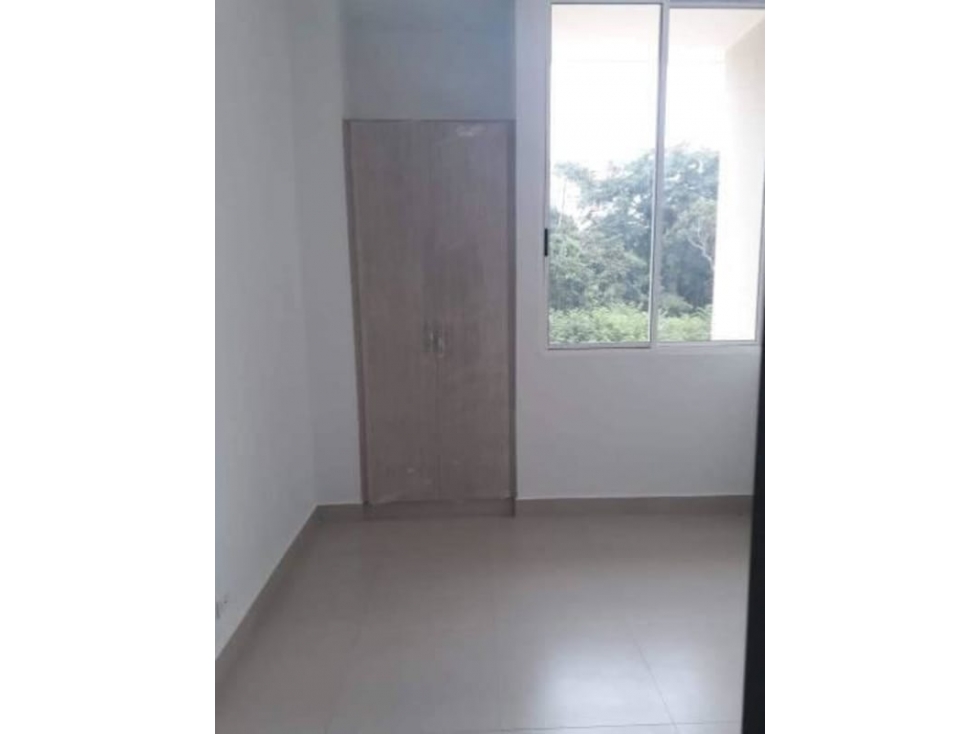 Se alquila o se vende apartamento en Costa Verde $750 — foto 5