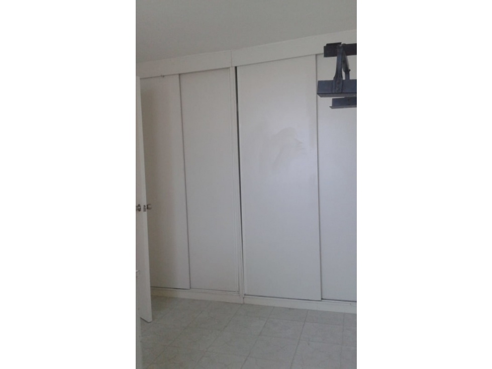 Alquilo apartamento en parque lefevre - 3