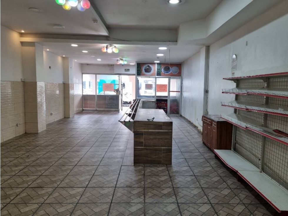 Se alquila local Comercial en Iglesia del carmen $3500