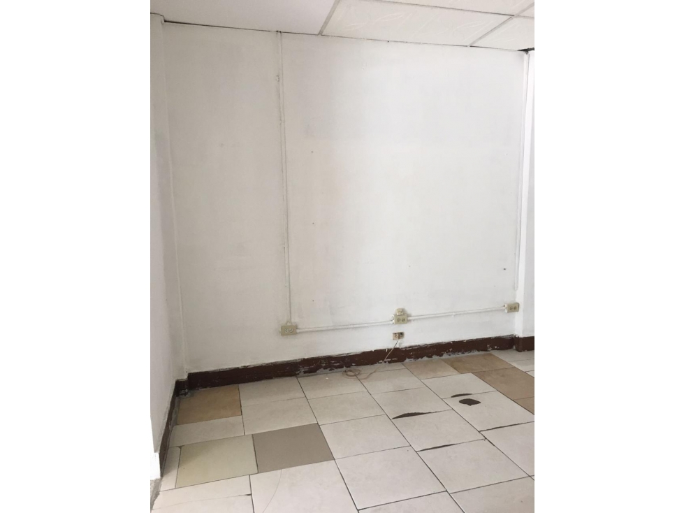 Se alquila Local Comercial en vista hermosa de 50 m2 $870 — foto 4