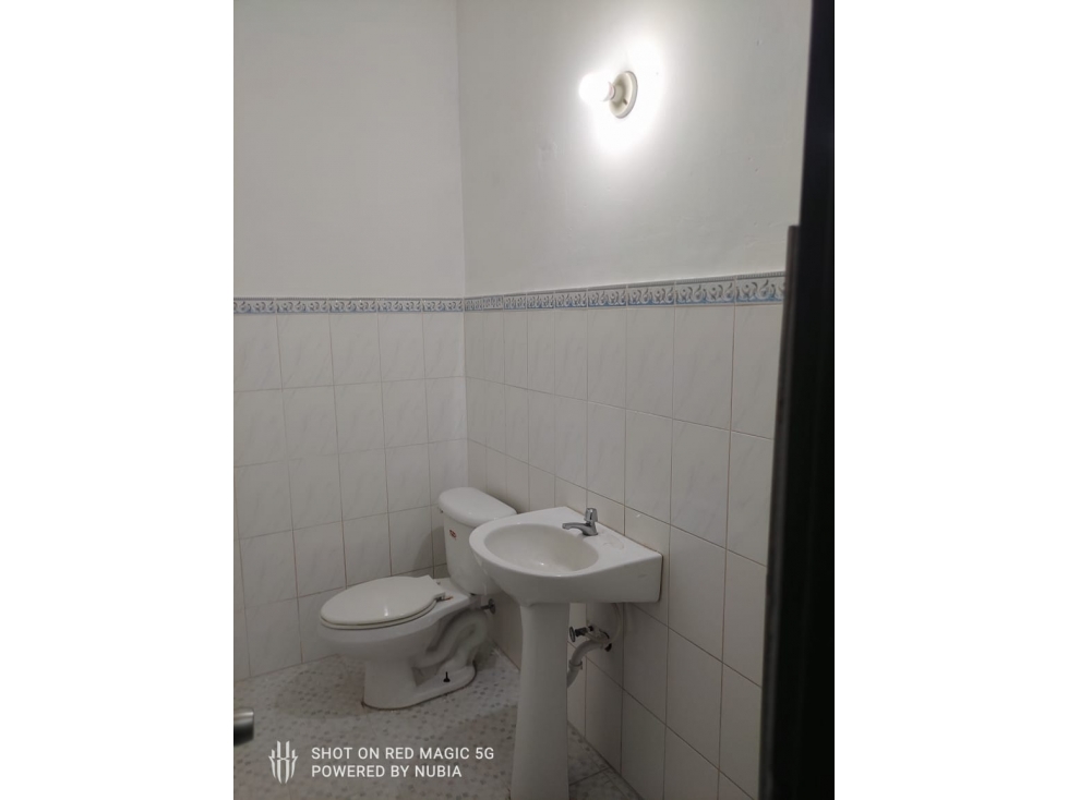 Se alquila Amplio Local en Parque Lefevre 550Mts $4,500 — foto 3