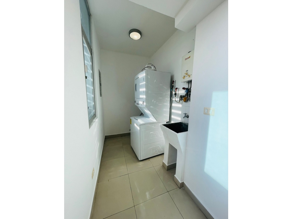ALQUILER APARTAMENTO EN SAN GRANCISCO DE 1 DORMITORIO Y 2 BAÑOS — foto 3