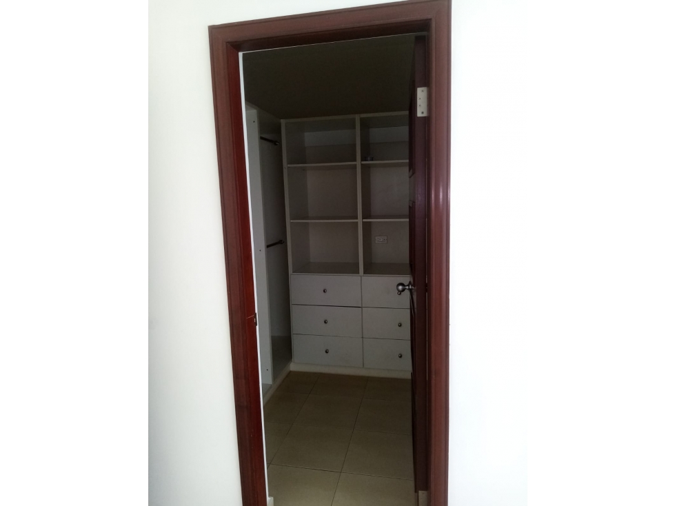 ALQUILER APARTAMENTO EN AV BALBOA VISTA AL MAR FS 1001 — foto 4