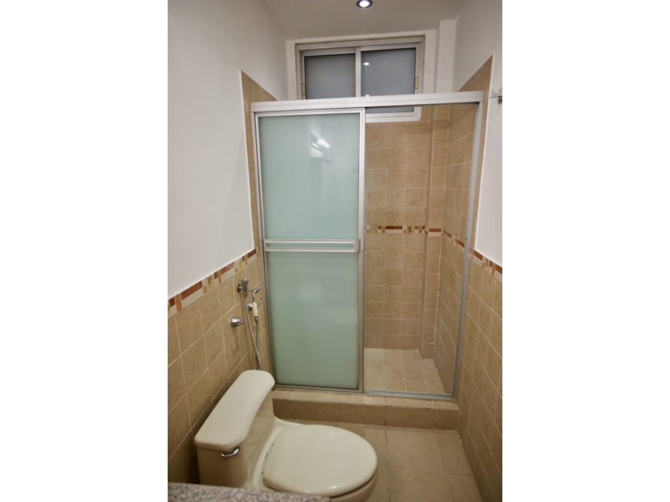 ALQUILER DE APARTAMENTO EN CASCO VIEJO — foto 5