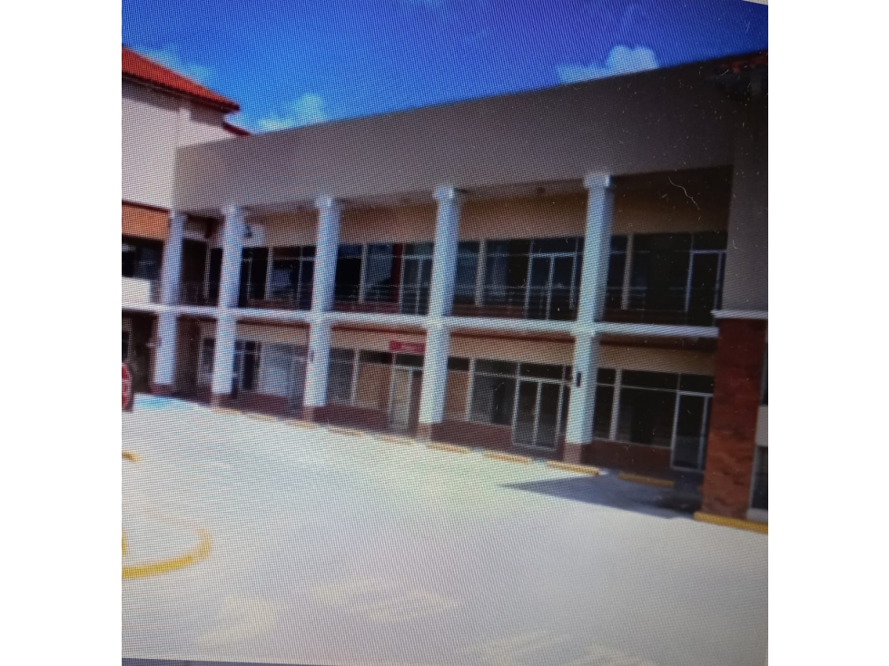 Se Vende Local Comercial 300 mts Brisas del Golf $340.000.oo - 4