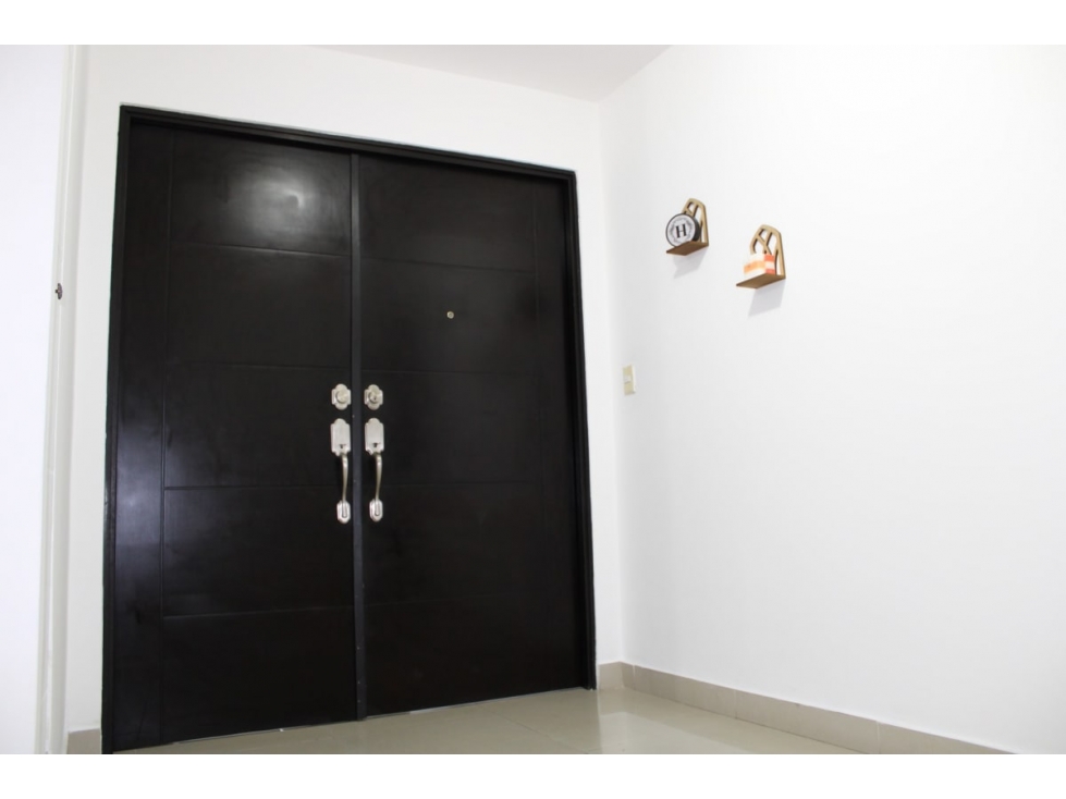 Alquilo espectacular penthouse en albrook - 3