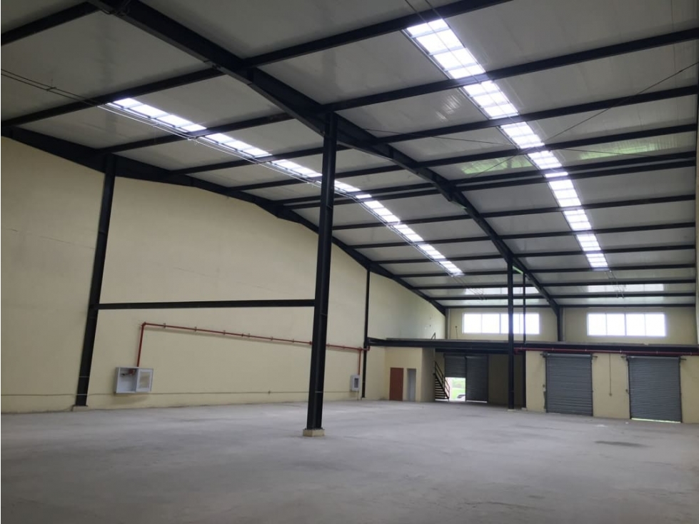 Se Alquila Ofi-Bodega Tocumen 1.054 mts $5.797.oo - 1