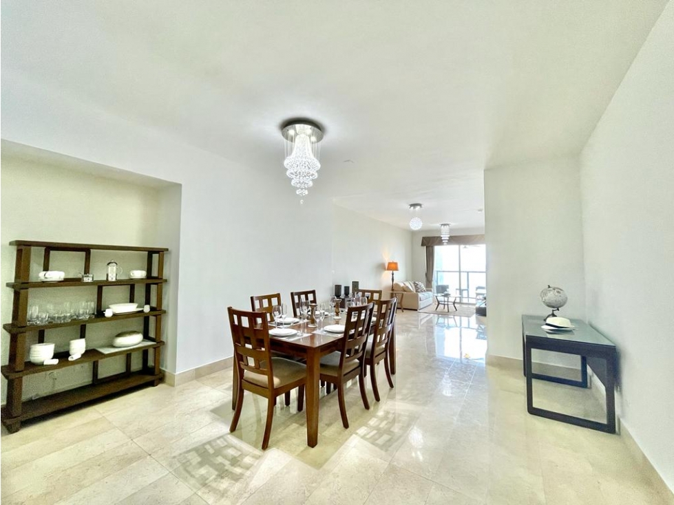 Se alquila apartamento amoblado en Av Balboa 1 Rec $1,800