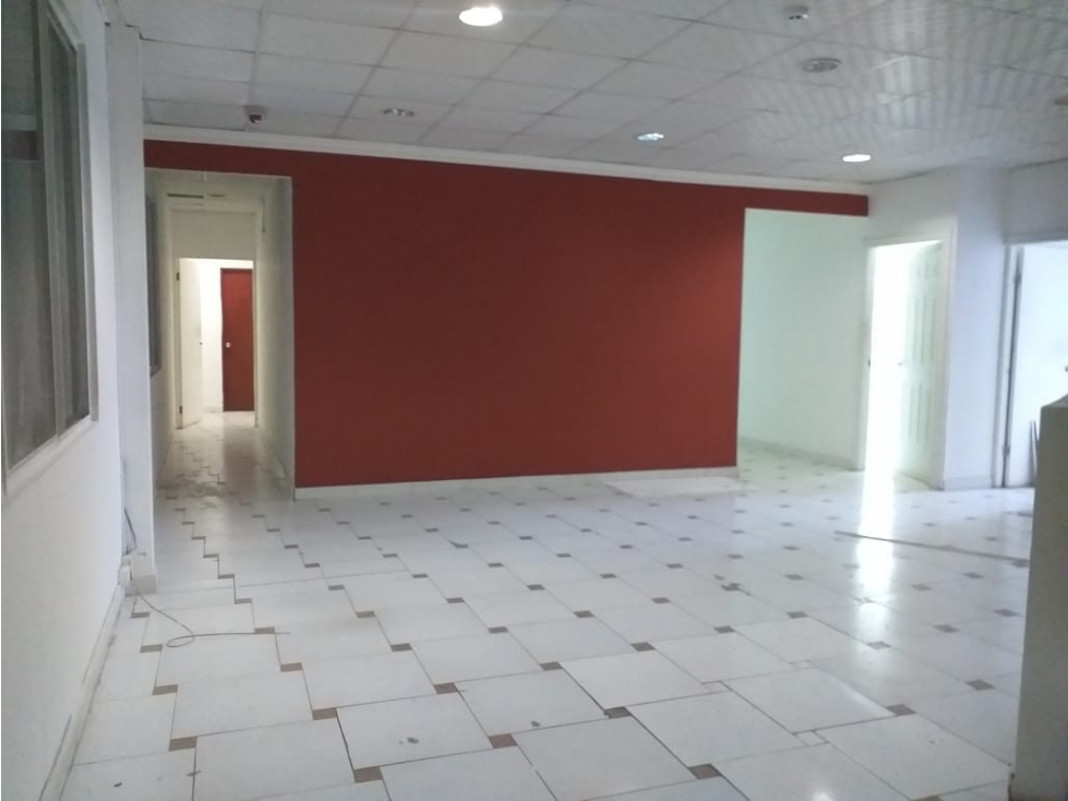 Se Alquila Galera Oficina Vía Tocumen 458 Mts $3.500.00 — foto 4