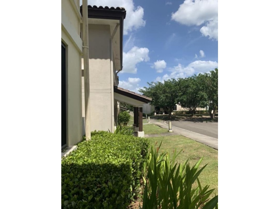 Alquilo Hermosa Casa Duplex Amoblada En Howard $2250 — foto 2
