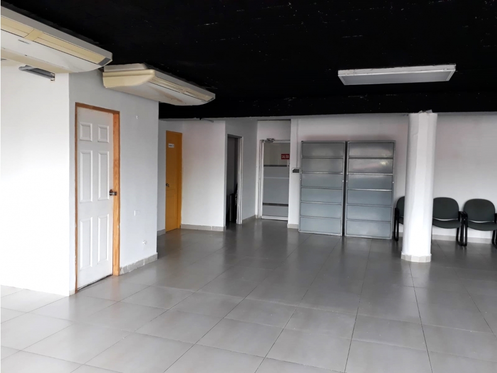 Se Alquila Oficina en Parque Lefevre, 187.9m2 $1800 - 3