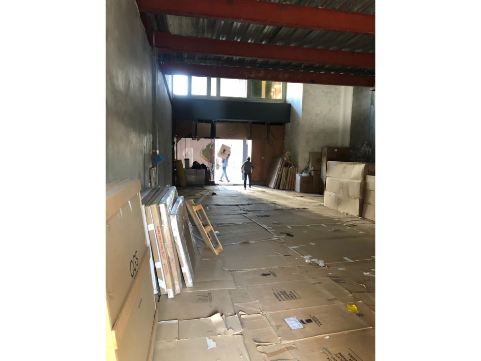 Se Alquila local comercial de 293.76m2 en Coco del Mar $7500 - 3