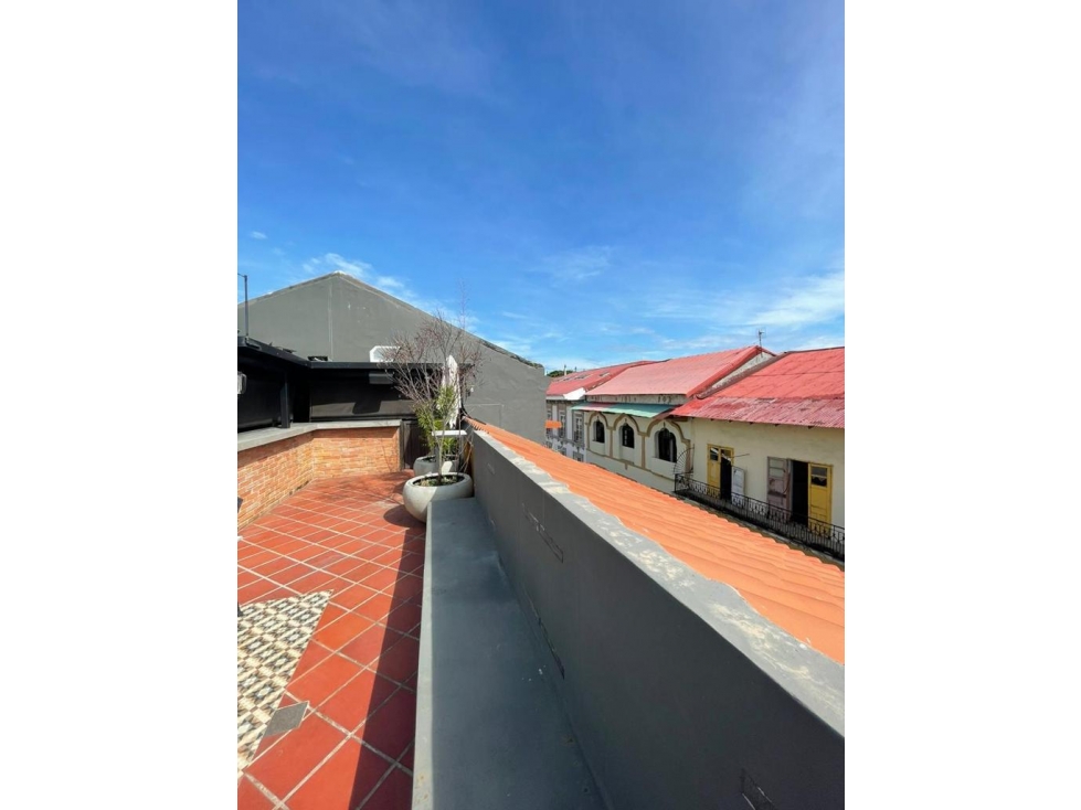Se Alquila terraza en CASCO VIEJO, 130m2, $4550 - 2