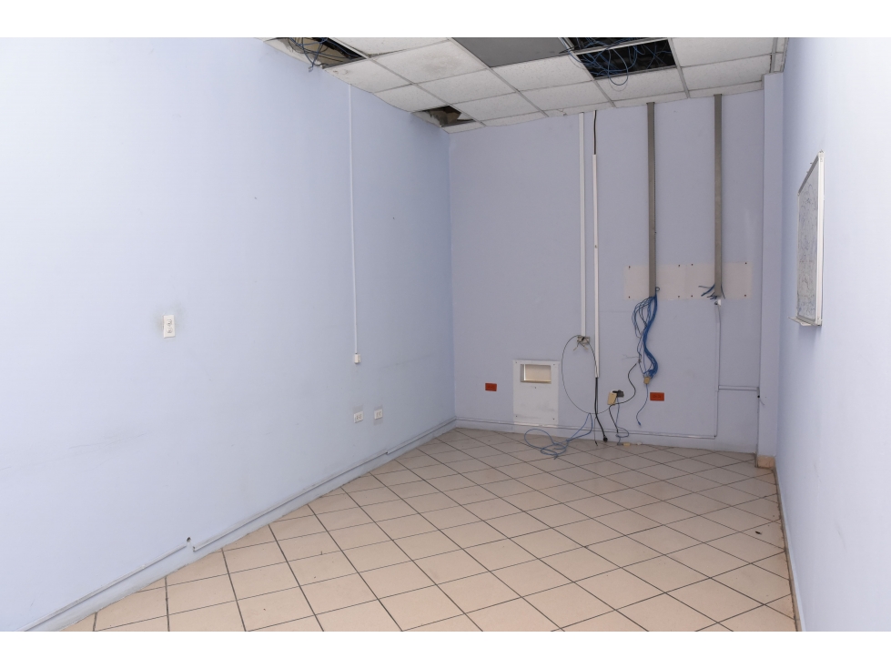 Se alquila local en los pueblos, $1440, 80mt2 - 3
