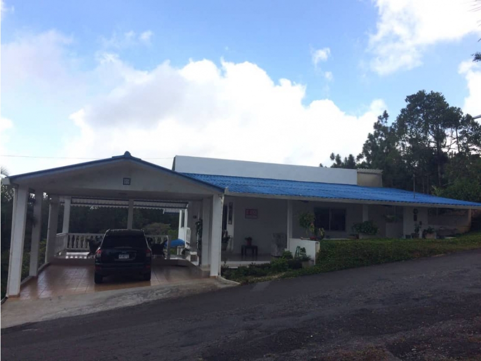En venta Hermosa Casa en Altos de Cerro Azul $220,000 — foto 4
