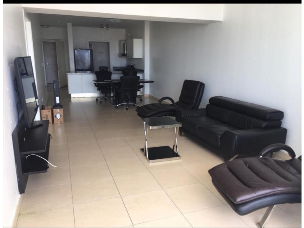 se vende / Alquila apartamento en Av. balboa 2 Rec — foto 2