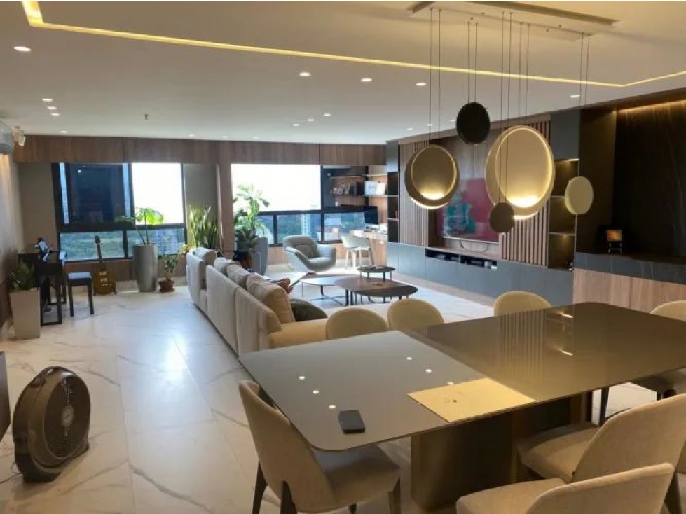 Alquilo Apartamento en costa del este $2200