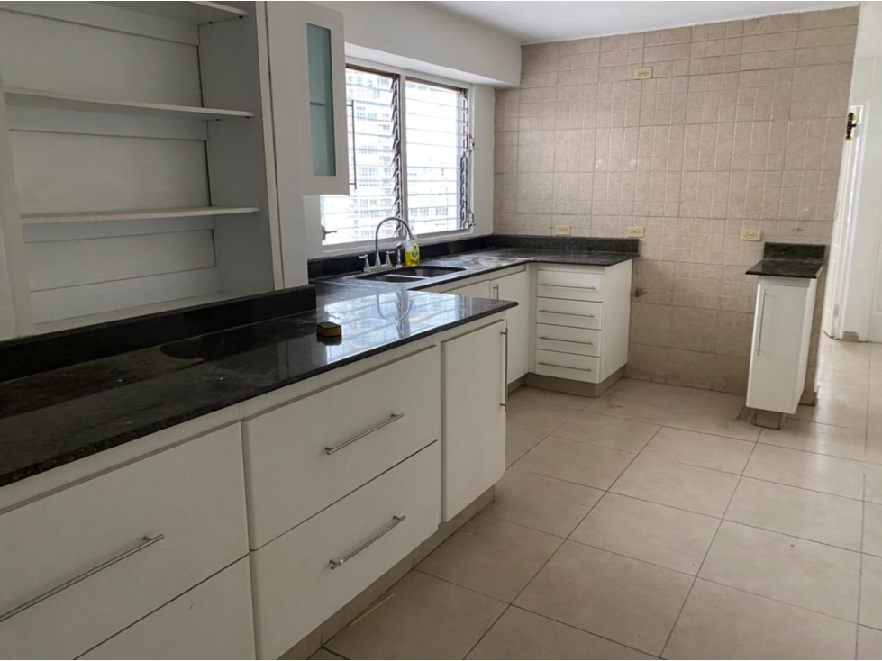 Se Alquila apartamento en Punta Paitilla $2300 — foto 5