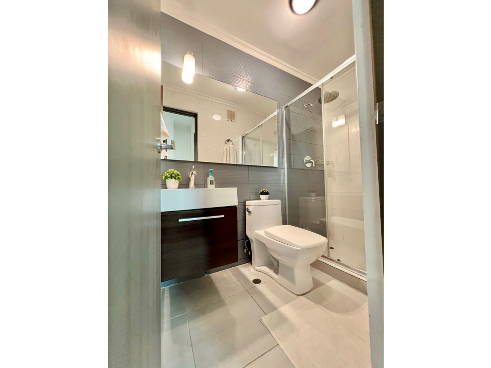 FS 2379 SE ALQUILA APARTAMENTO EN CARRASQUILLA FULL AMOBLADO 2R — foto 2