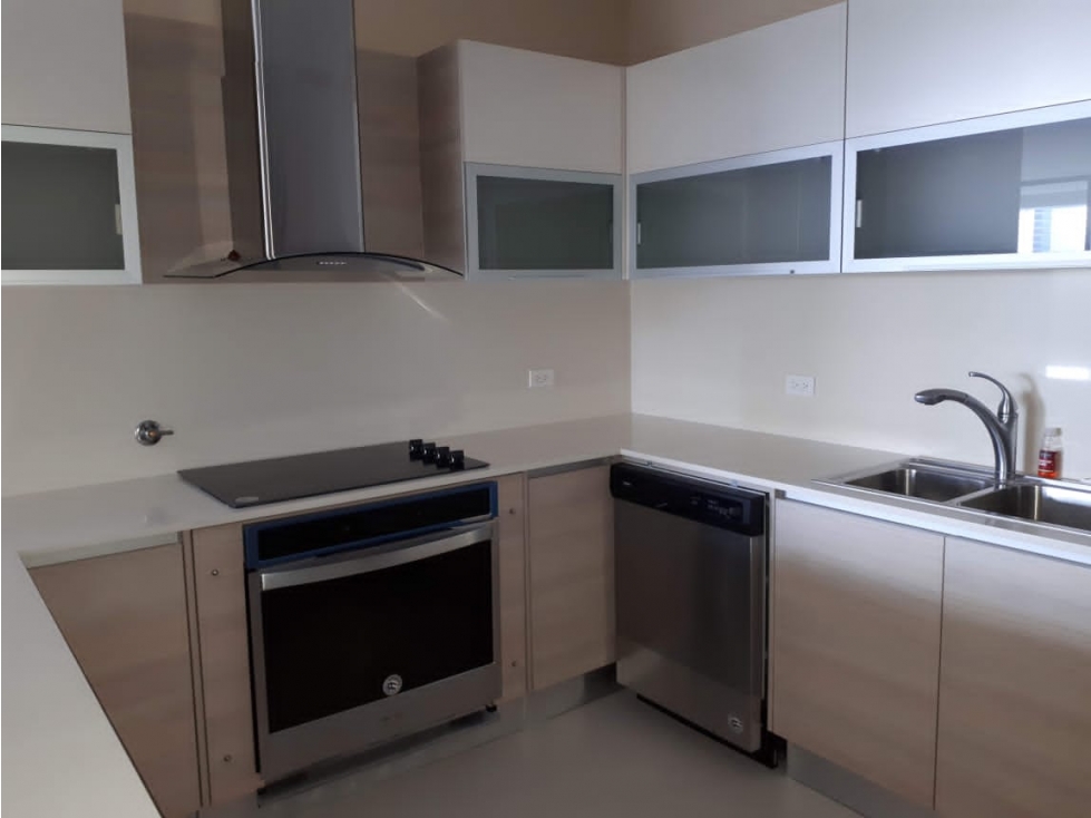 FS2504 SE ALQUILA APARTAMENTO EN COSTA DEL ESTE LINEA BLANCA 3R - 4
