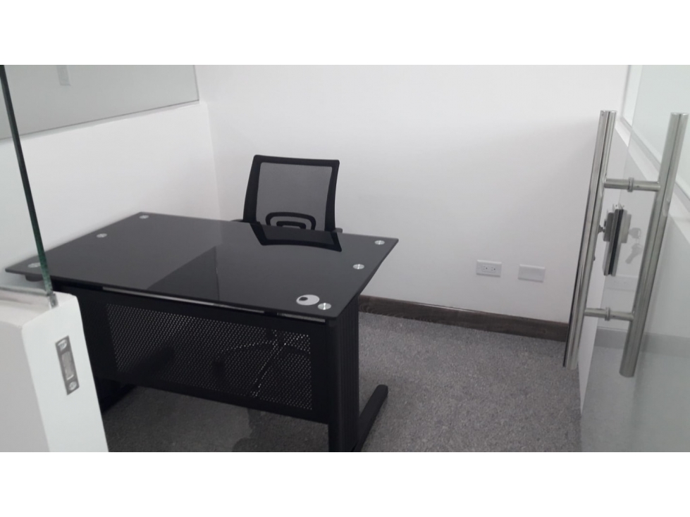 Oficina en Venta con Excelentes acabados 90Mts OBARRIO — foto 3