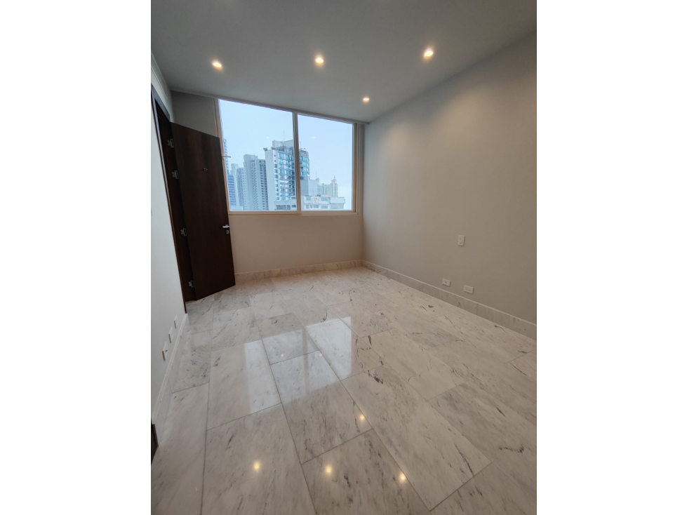 SE ALQUILA APARTAMENTO LINEA BLANCA EN PAITILLA 4 RECAMARAS $ 4200 — foto 4