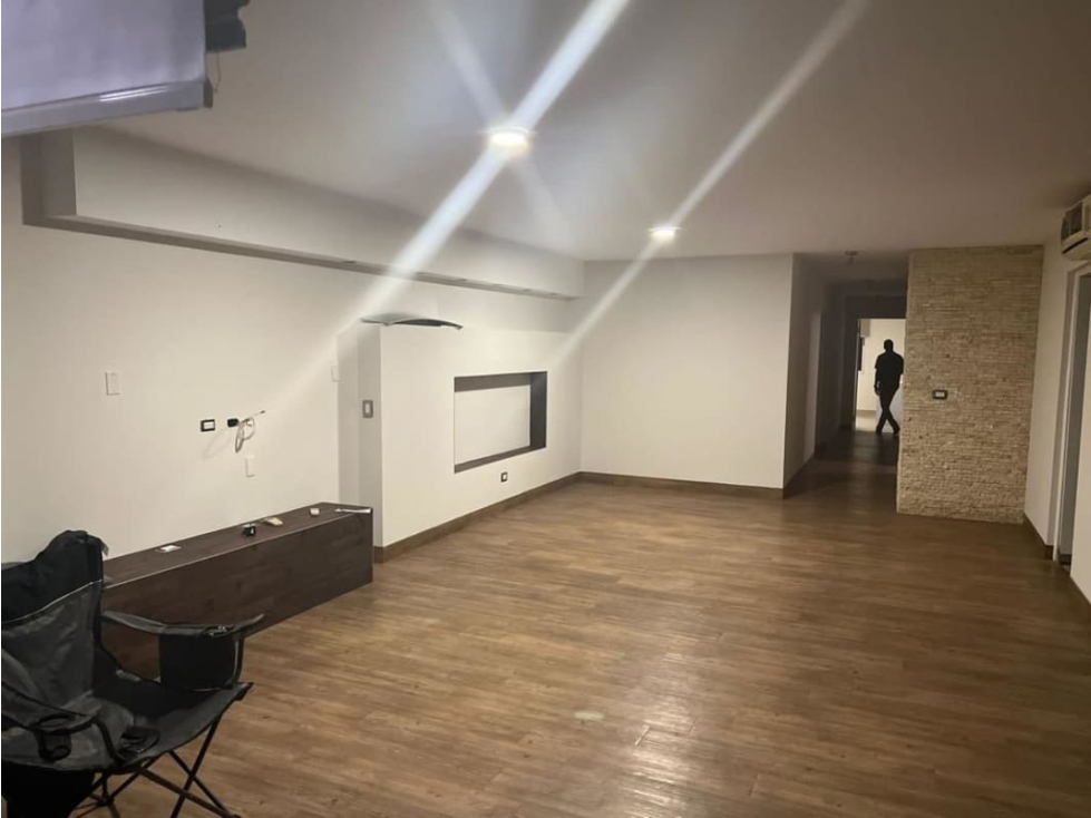 Alquilo Extraordinario y amplio apartamento en villa de las fuentes — foto 2