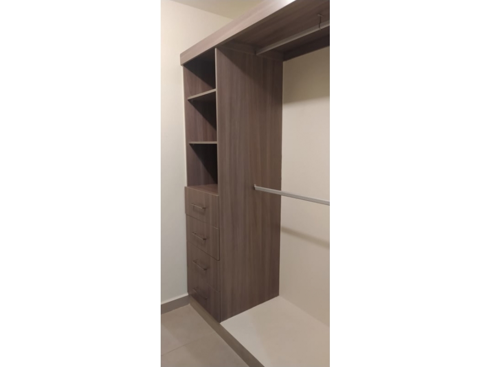 Alquilo Extraordinario apartamento amoblado en howard - 4