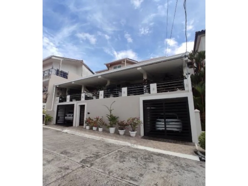 SE VENDE CASA EN VILLA DE LAS FUENTES