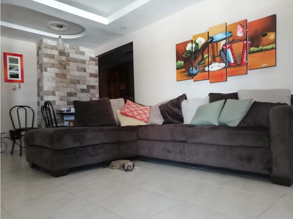 SE VENDE CASA EN BARRIO BALBOA - CHORRERA $105,000 — foto 2