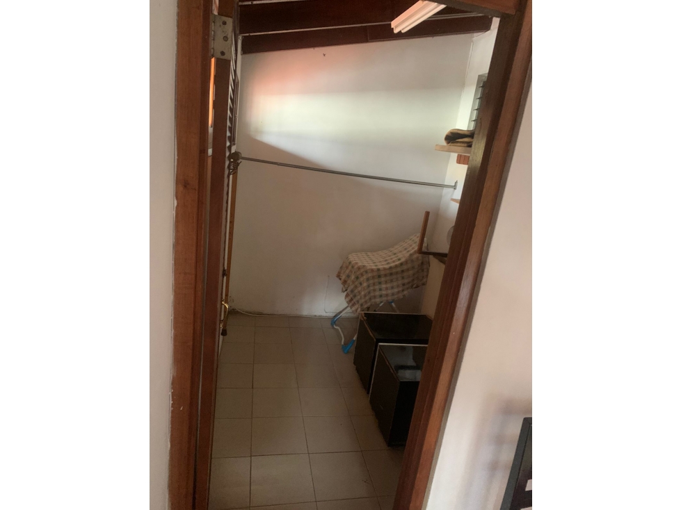 SE ALQUILA HERMOSA CASA FRENTE A MULTIPLAZA $ 2500 — foto 2