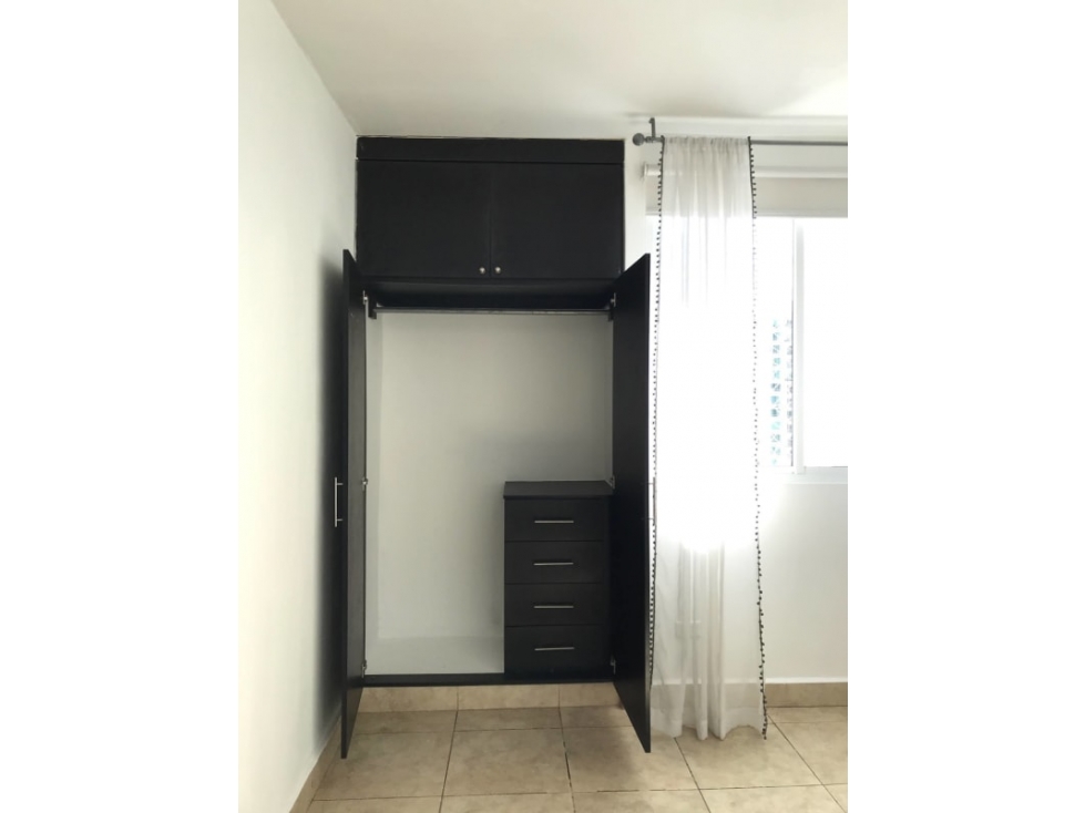 Alquilo extraordinario apartamento en via argentina ph kubic — foto 3