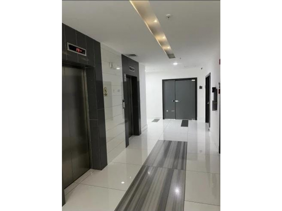 ALQUILER OFICINA EN OBARRIO 72 MTS $1,100 INCLUYE MANTENIMEINTO — foto 3