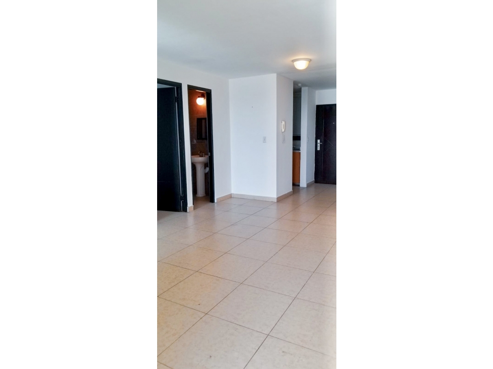 SE VENDE APARTAMENTO EN PARQUE LEFEVRE $115,000