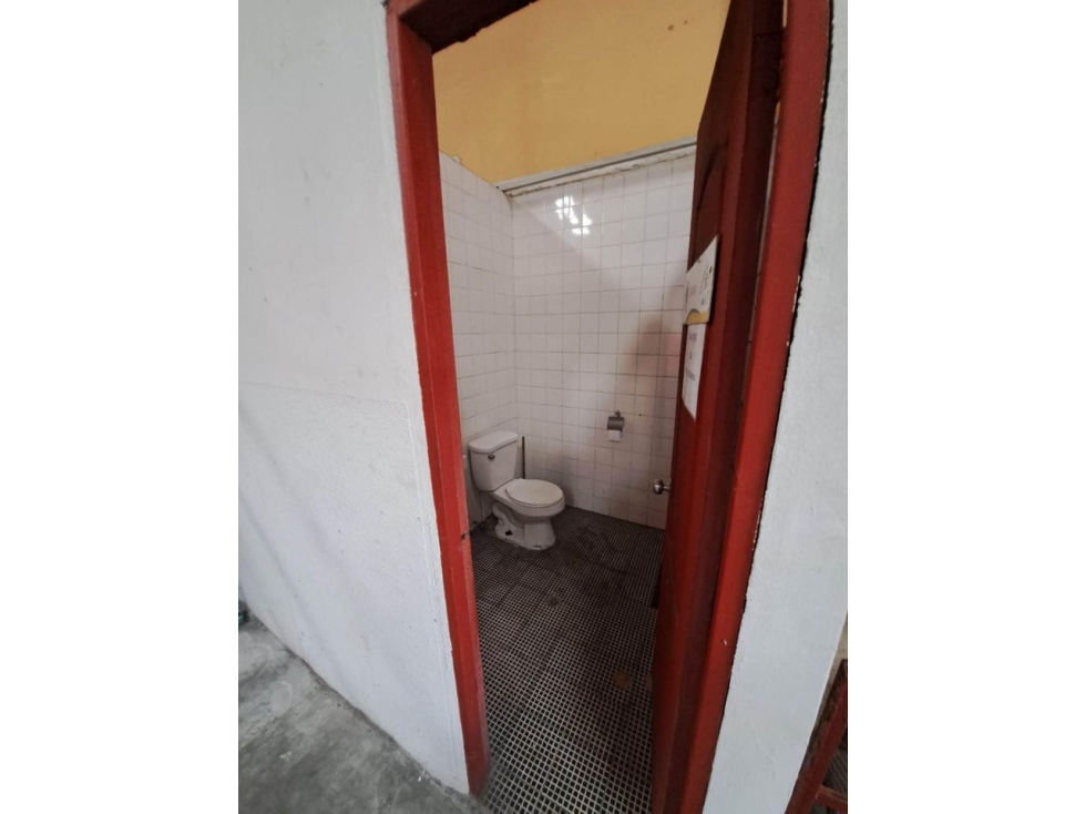 ALQUILO GALERA BIEN UBICADA EN JUAN DIAZ 500MTRS - 2