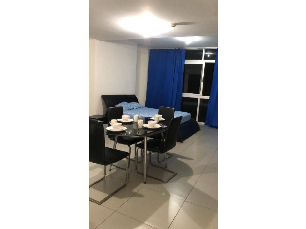 Alquilo apartamento amoblado en avenida balboa — foto 2