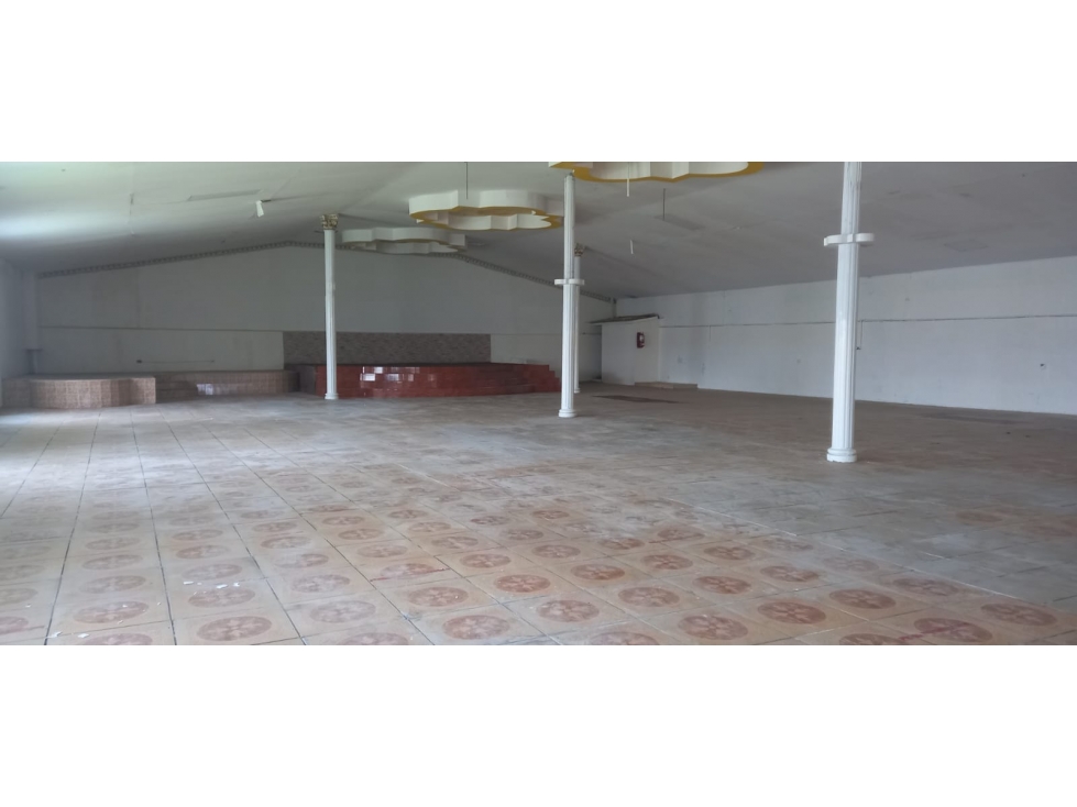 Se Vende Galera 900 Mts Rio Abajo USD$1,000,000,oo - 1