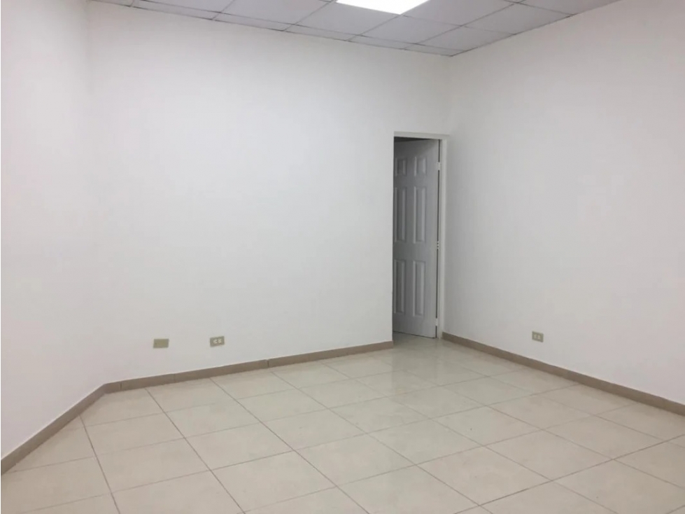 Se Alquila Local 106.88 Mts Albrook USD$1,213,oo+Itbms 11 - 2