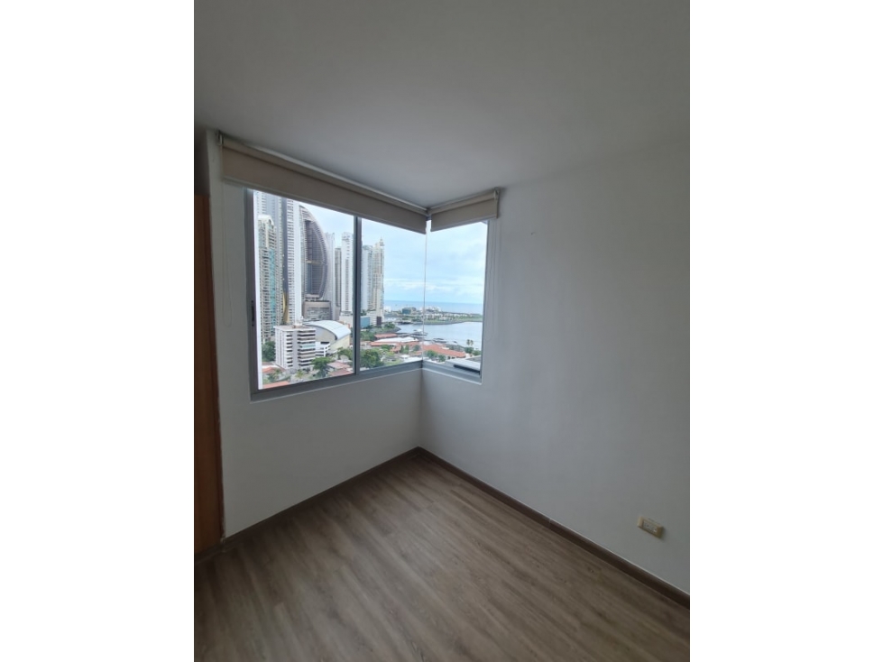 ALQUILER DE APARTAMENTO EN PUNTA PACIFICA CON LINEA BLANCA — foto 2