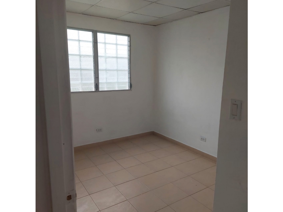 SE VENDE CASA EN PERFECTO ESTADO — foto 2