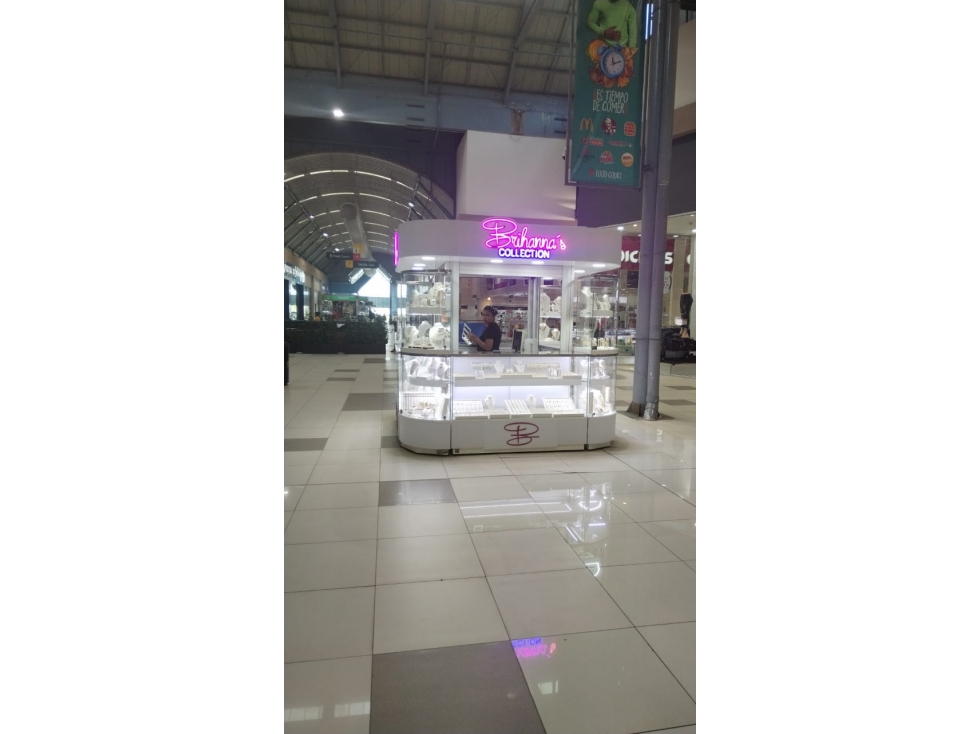 SE ALQUILA KIOSKO CENTRO COMERCIAL desde $1000 - 2