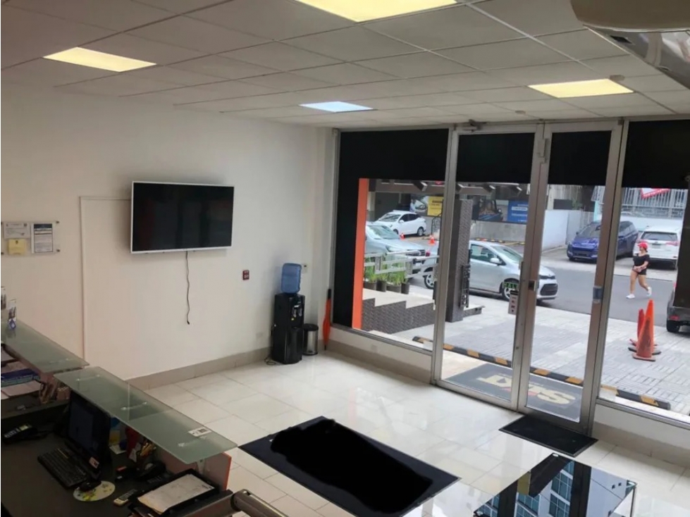 Se Alquila Local 150 Mts El Cangrejo USD$23,34 x Mt2+itbms