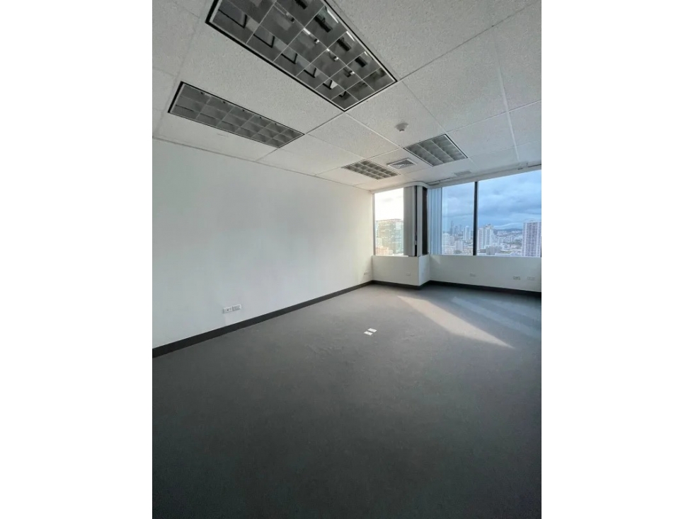 Se Alquila Oficina 100 MTS Bella Vista Cl. 50 USD$2,699,oo — foto 3