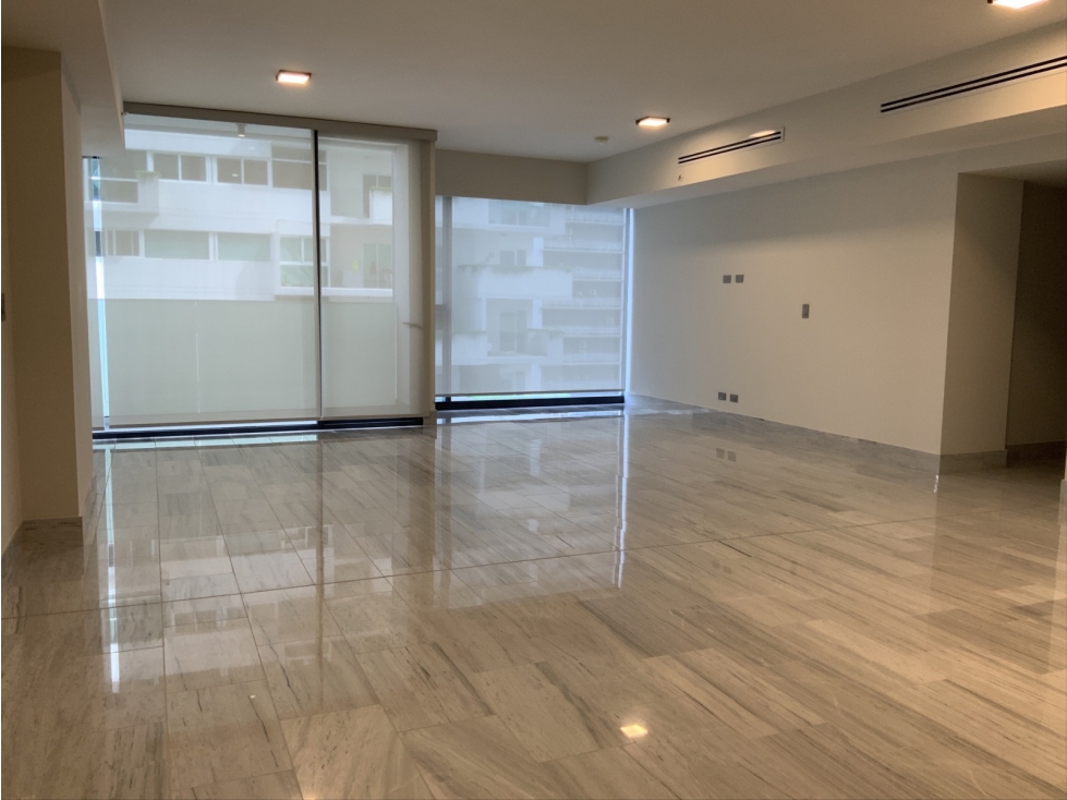 Se Alquilan Aptos 130 Mts Linea Blanca. Av. Balboa USD$1,900,00