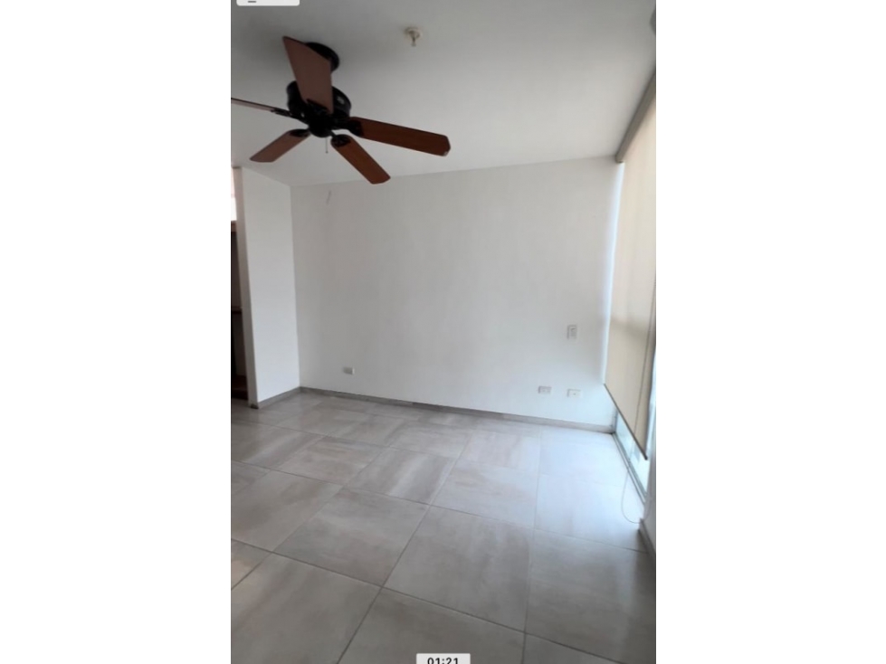 SE ALQUILA APARTAMENTO EN ALTAVISTA TOWER — foto 2