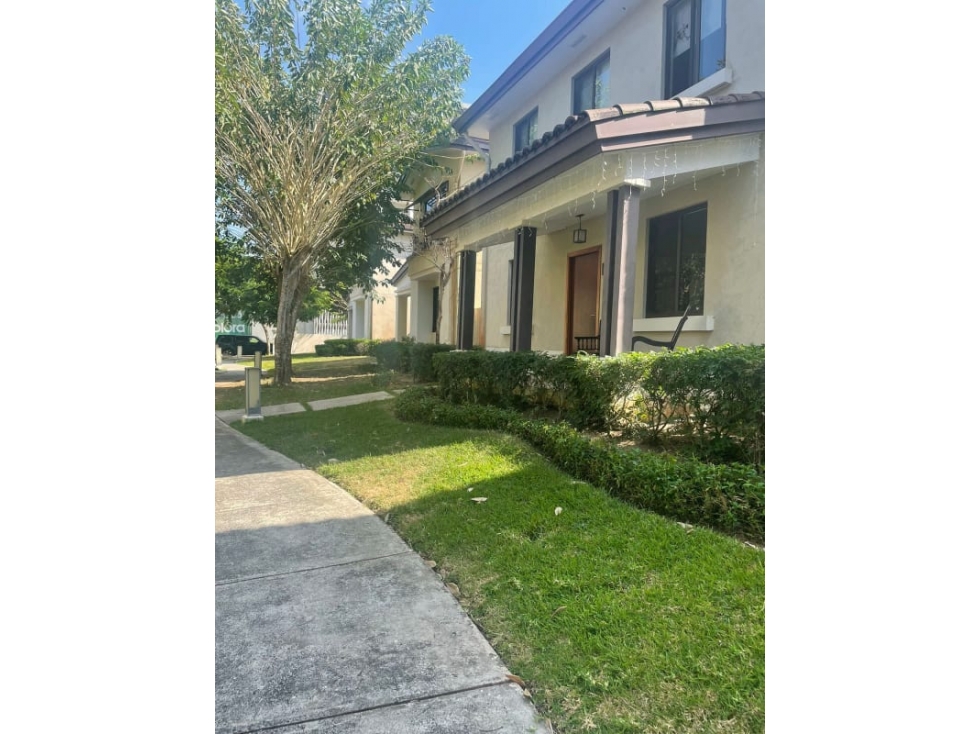 SE VENDE HERMOSA CASA EN RIVER VALLEY / HOWARD — foto 2