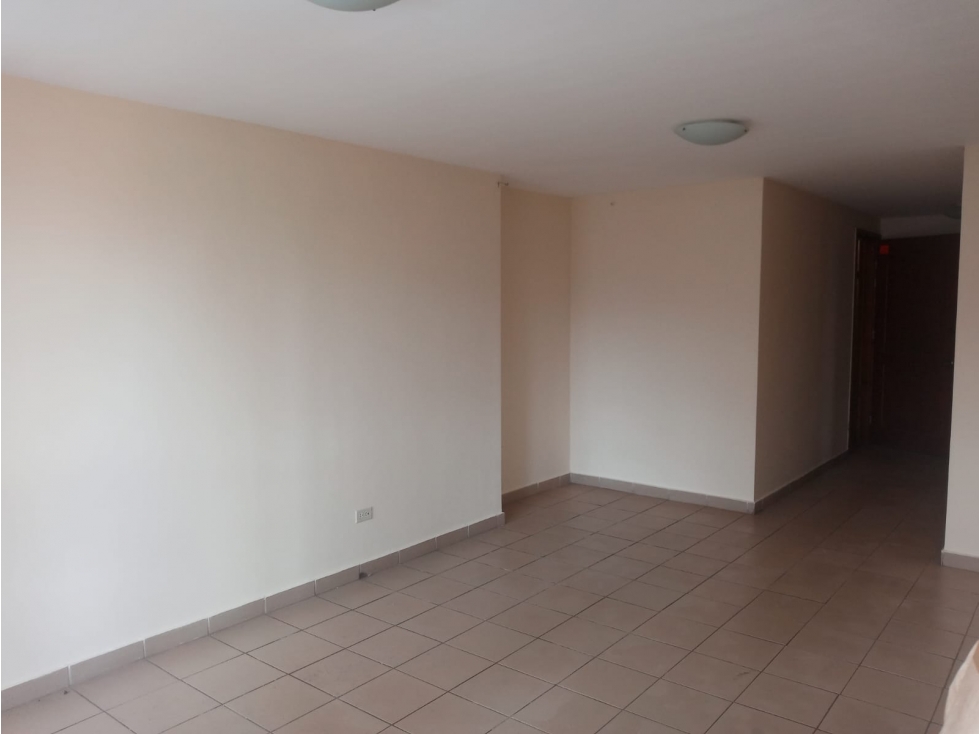 SE ALQUILA APARTAMENTO EN PH Terrazas de San Francisco