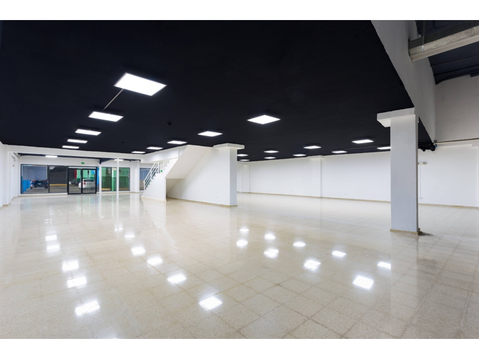 SE ALQUILA LOCAL COMERCIAL - 4