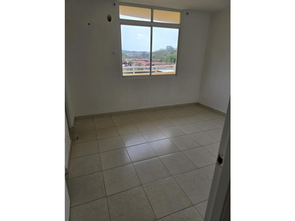 SE VENDE APARTAMENTO EN COLON $ 155,000!!!! — foto 4